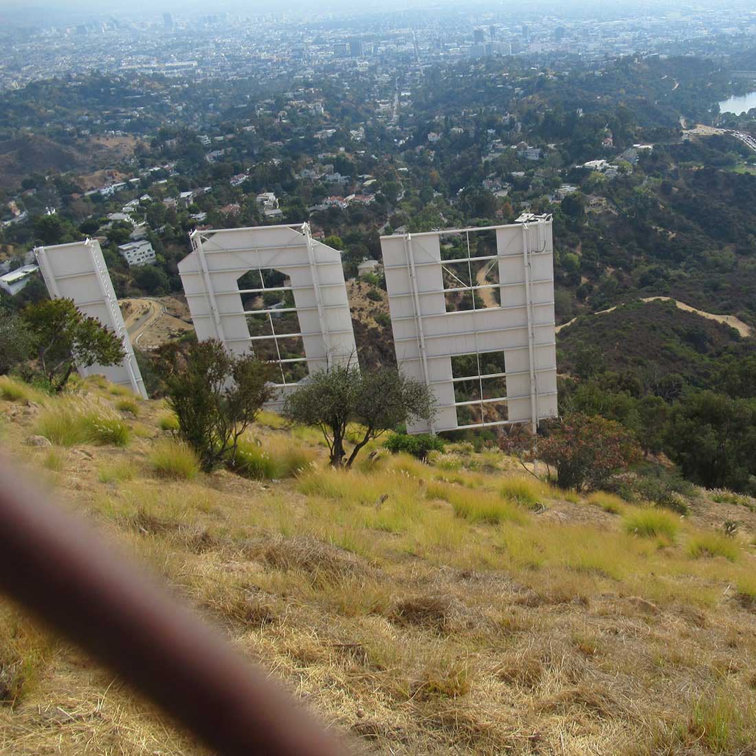 13L-Back-Side-Hollywood-Sign